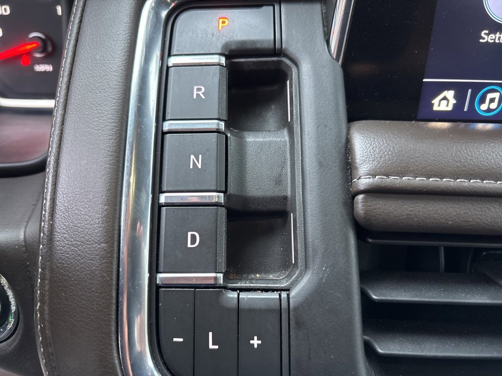 Used 2021 Chevrolet Tahoe Z71 w/ Z71 Off-Road Package image 16