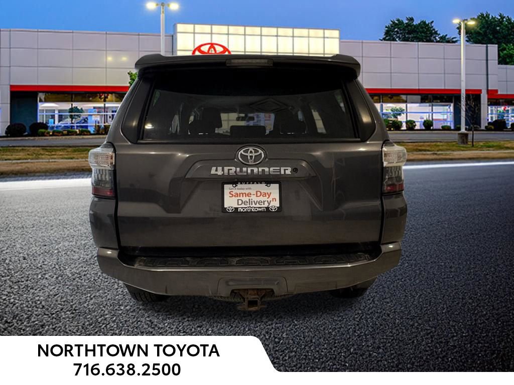 Used 2015 Toyota 4Runner SR5 image 12