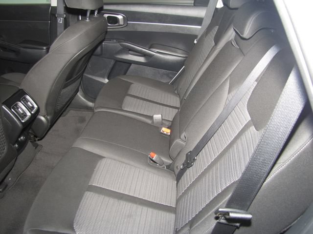 Used 2023 Kia Sorento LX FWD image 12