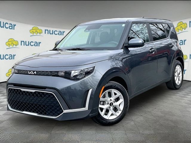Used 2023 Kia Soul LX w/ LX Technology Package FWD image 12