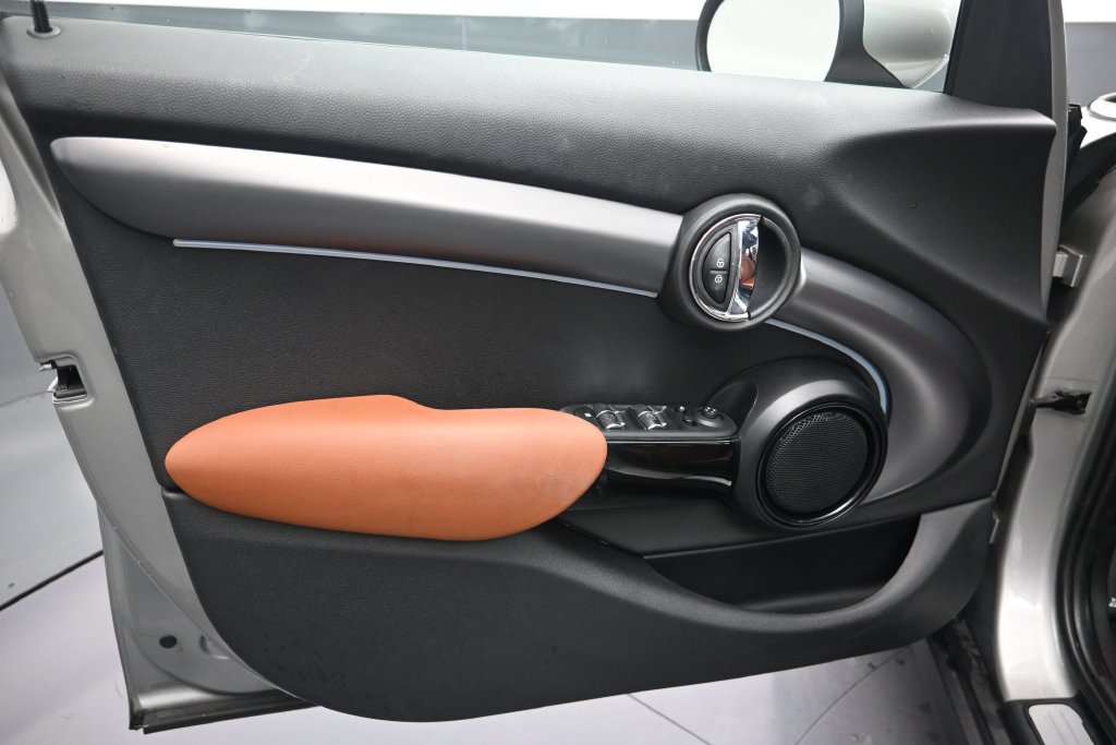 Used 2024 MINI Cooper S w/ Signature Upholstery Package FWD image 14
