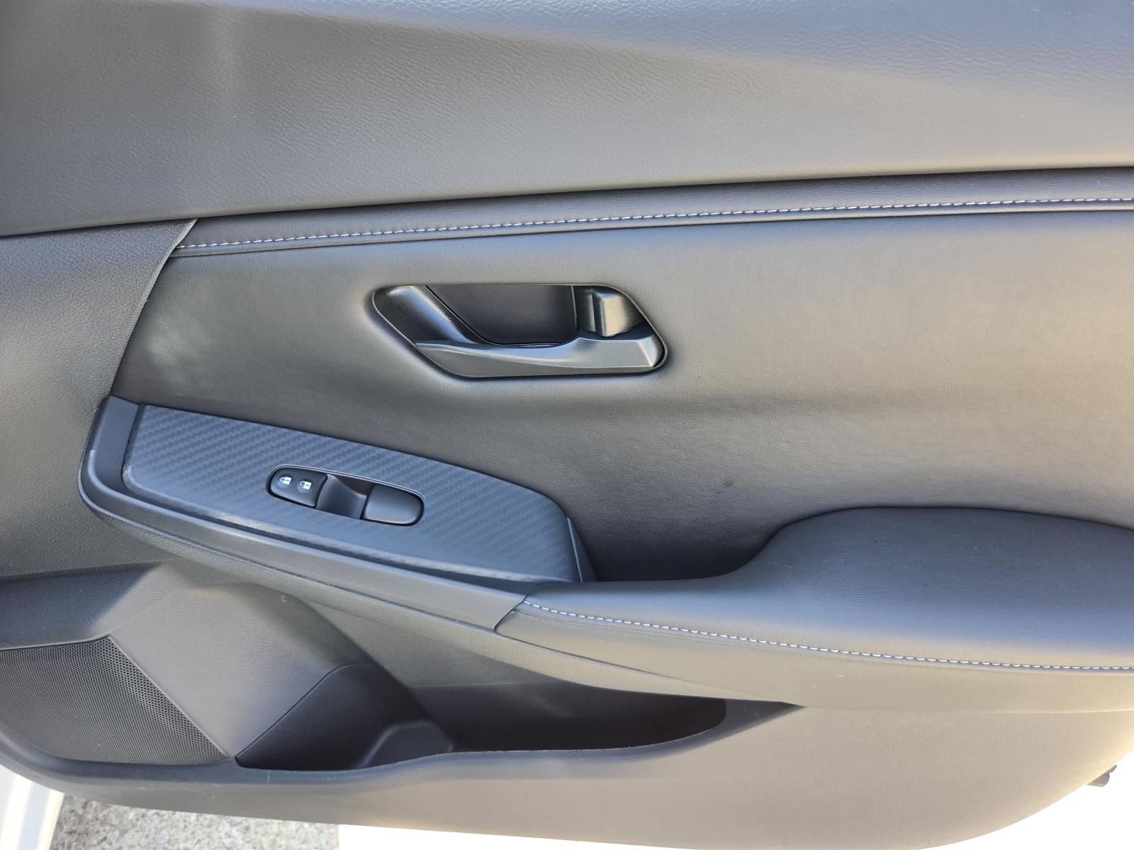 Certified 2025 Nissan Sentra S FWD image 10