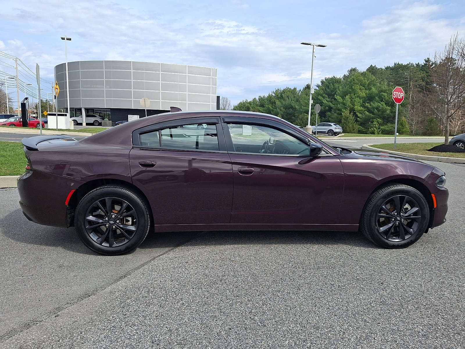 Used 2022 Dodge Charger SXT w/ Blacktop Package image 8
