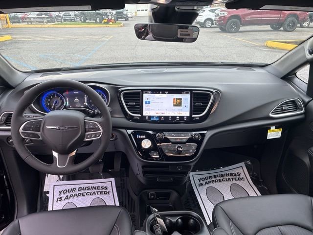 New 2026 Chrysler Voyager LX FWD image 10