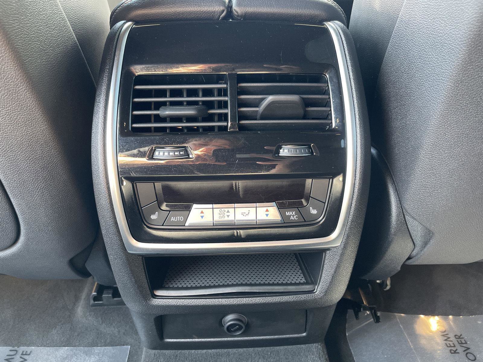 Used 2019 BMW X5 xDrive40i w/ M Sport Package image 21