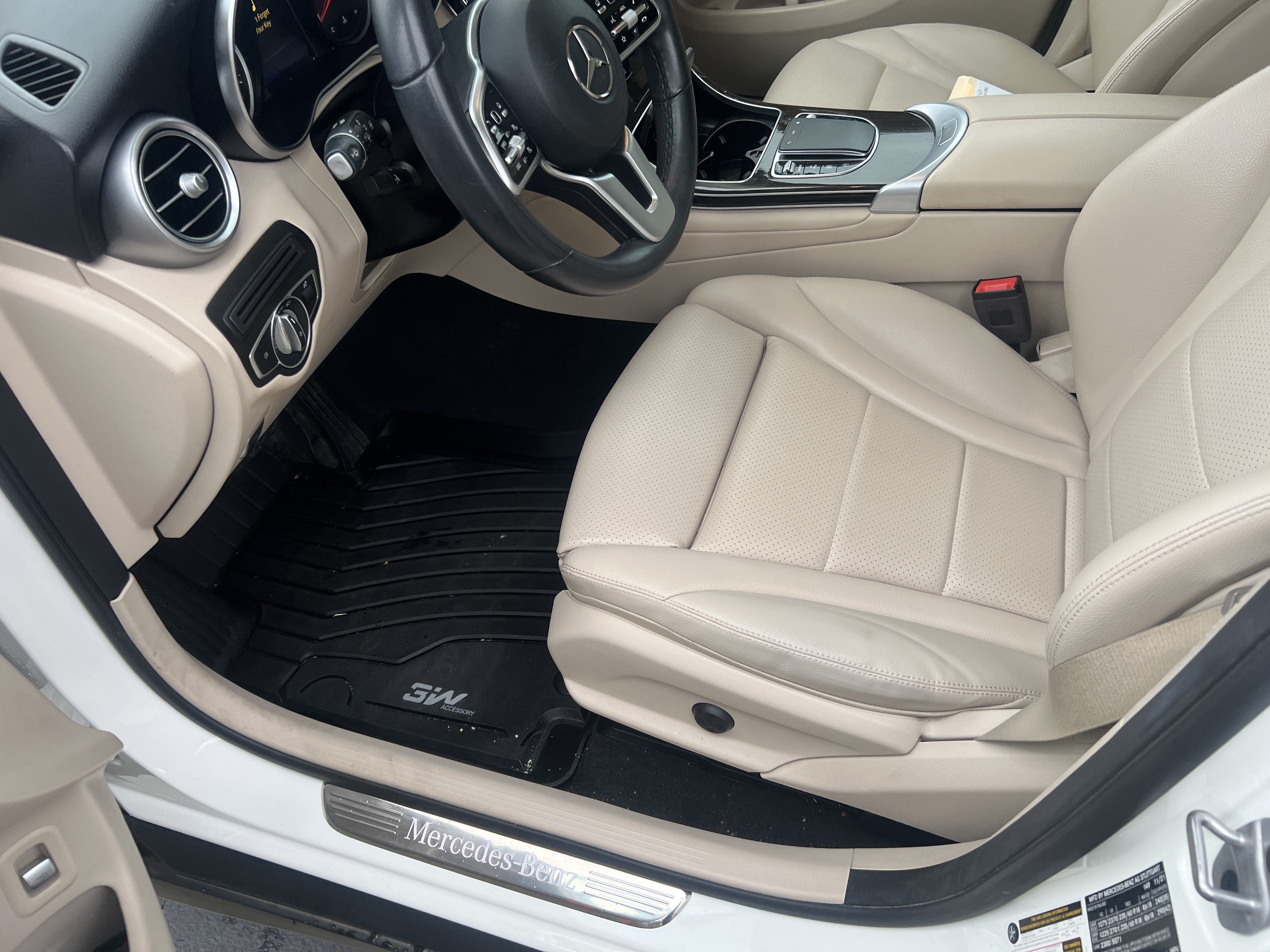 Certified 2022 Mercedes-Benz GLC 300 image 16