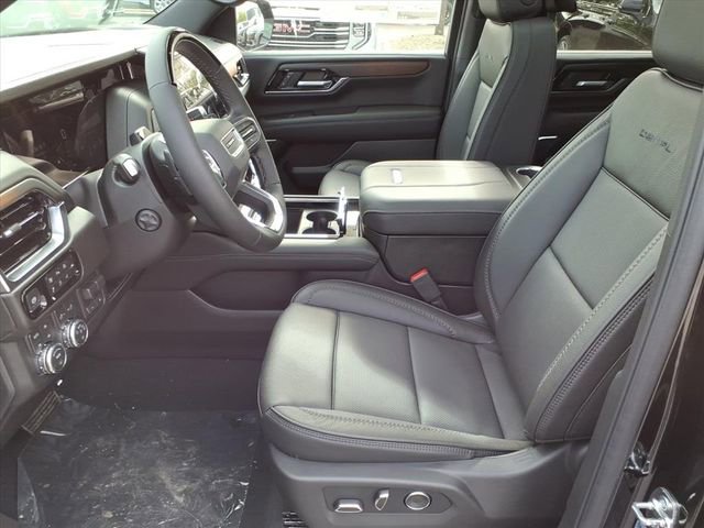 New 2026 GMC Yukon XL Denali w/ Denali Reserve Package AWD/4WD image 5