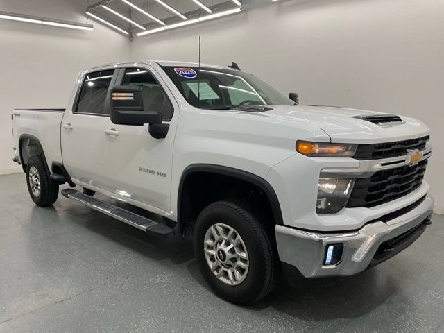 Used 2025 Chevrolet Silverado 2500 LT w/ Convenience Package AWD/4WD image 8