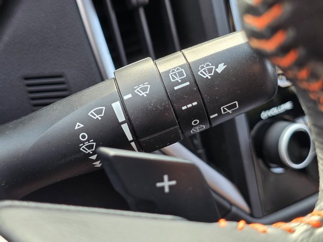 Used 2023 Subaru Crosstrek 2.0i Premium image 40