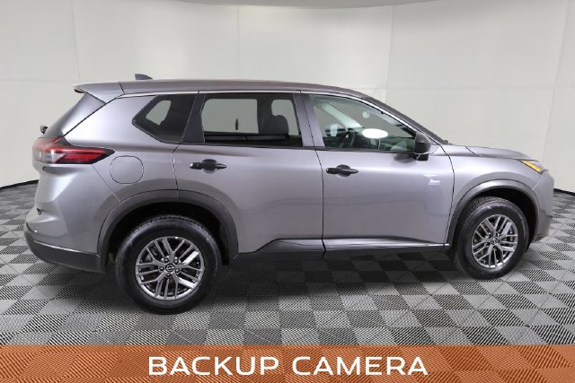 Used 2024 Nissan Rogue S AWD/4WD image 5