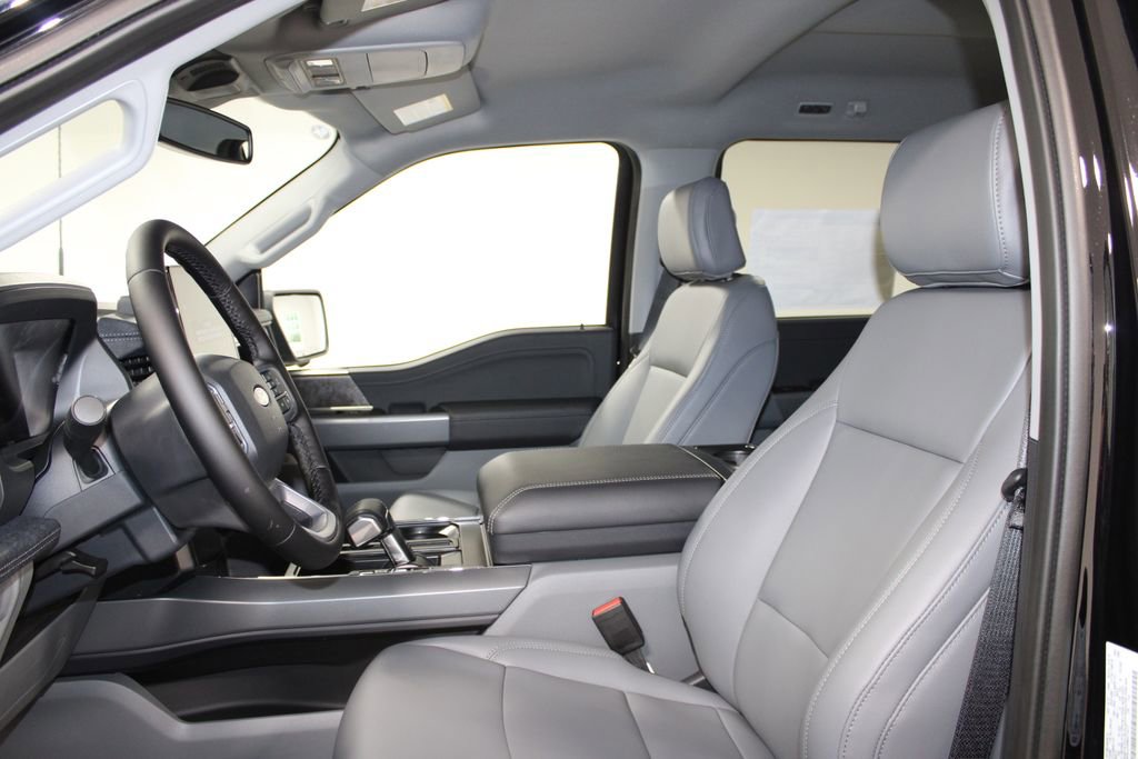 New 2025 Ford F150 Lightning Flash image 22