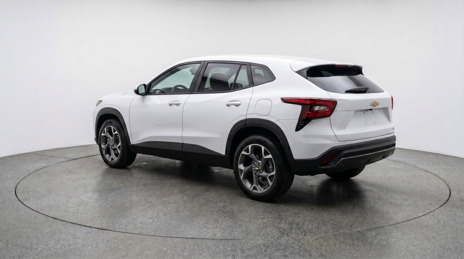 Used 2025 Chevrolet Trax LT FWD image 6
