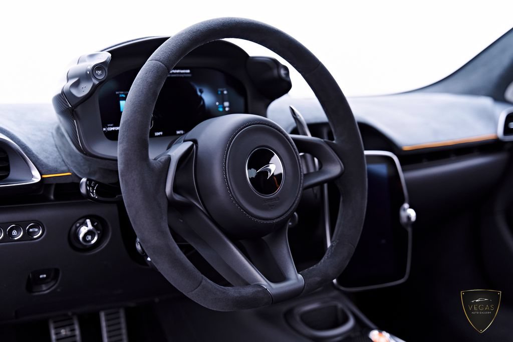 Used 2025 McLaren Artura RWD image 53