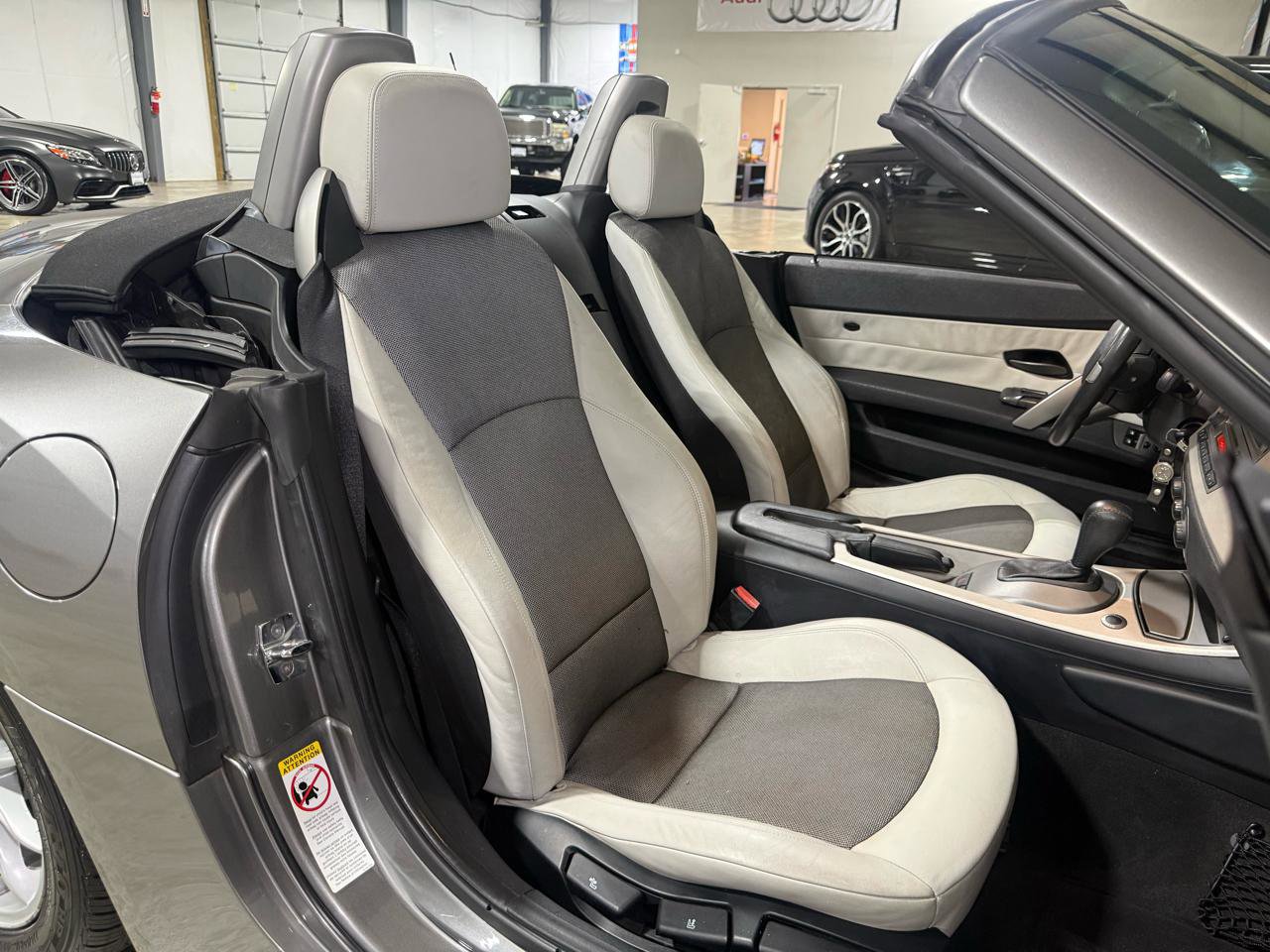 Used 2003 BMW Z4 2.5i RWD image 17