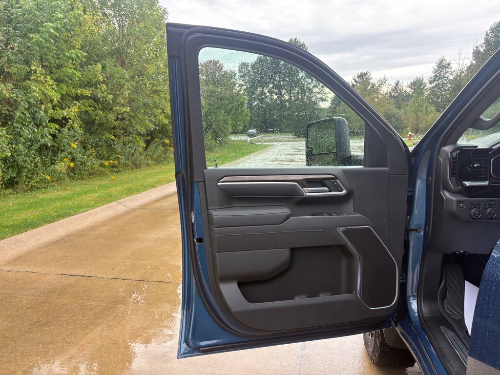 New 2026 Chevrolet Silverado 2500 LT w/ Trail Boss Package AWD/4WD image 13