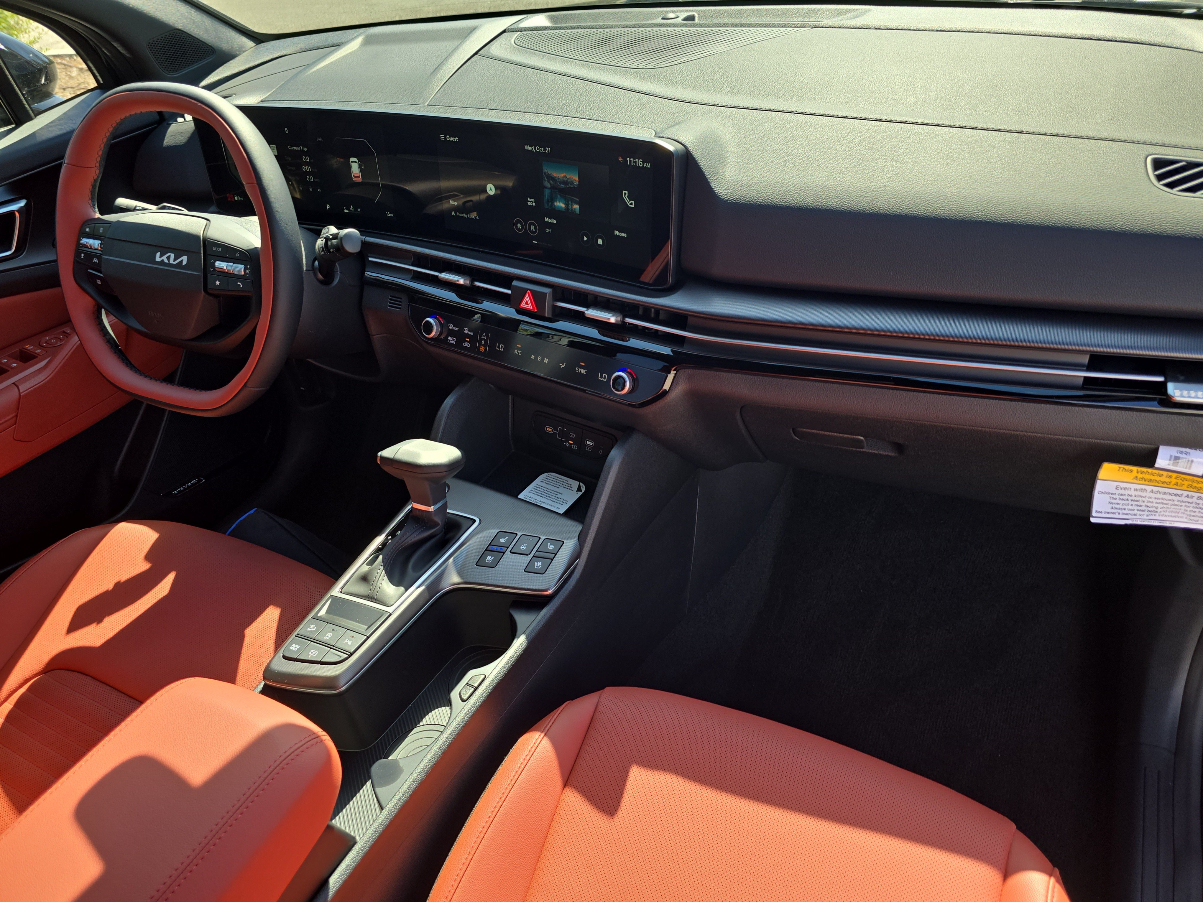 New 2027 Kia Sportage SX FWD image 12