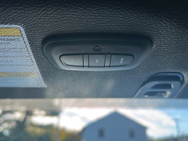 Used 2022 Jeep Wrangler Unlimited Sahara w/ Cold Weather Group image 24