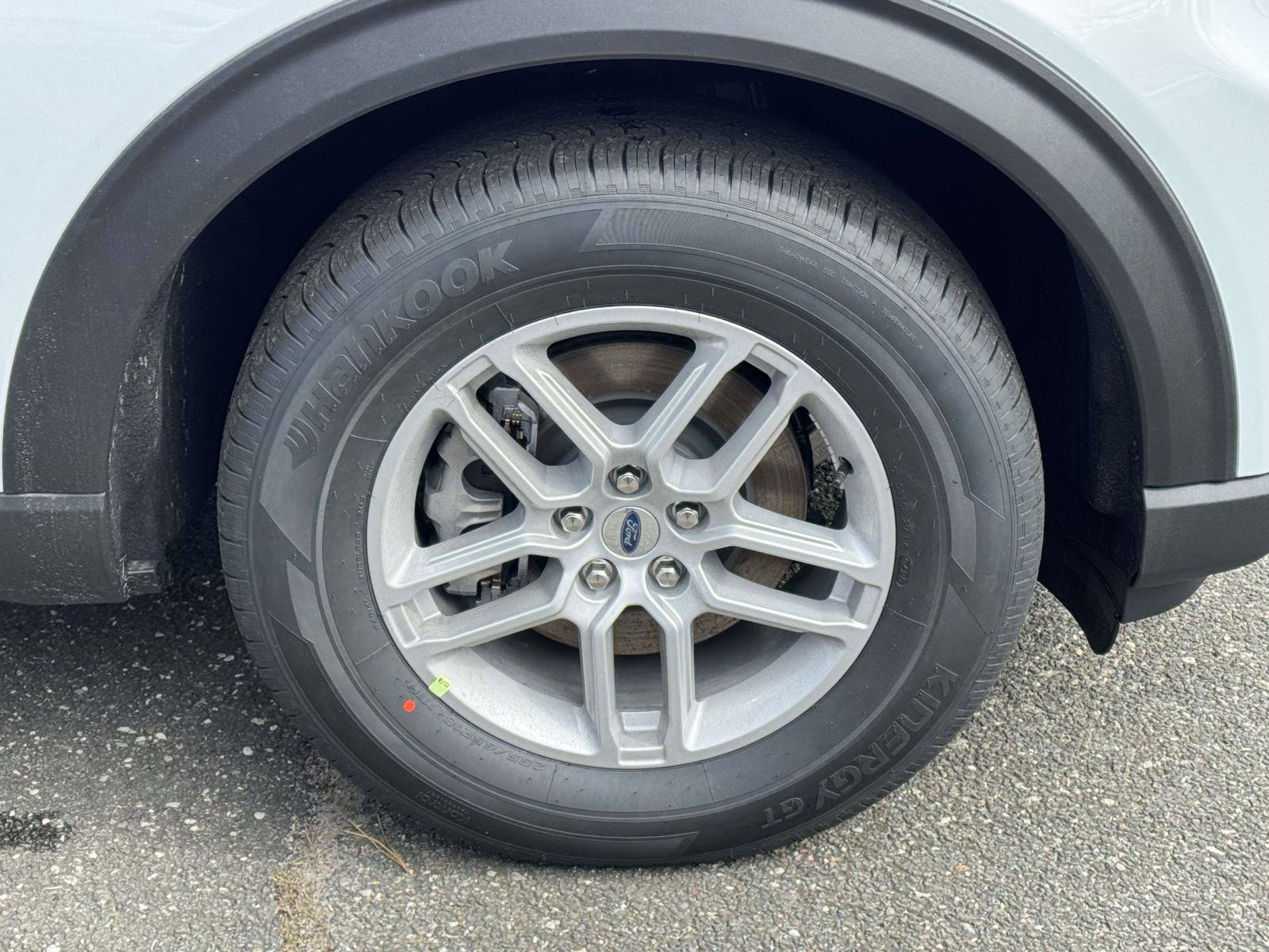 New 2026 Ford Explorer Active image 7