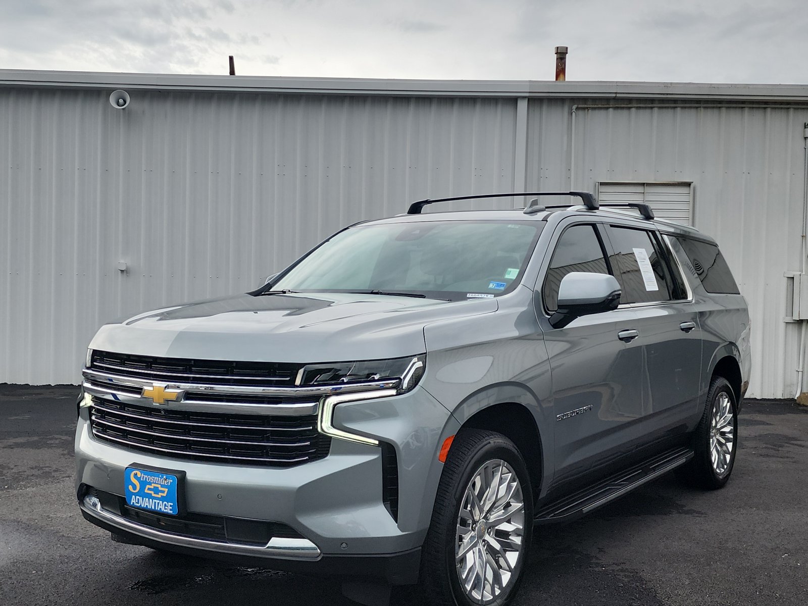 Used 2024 Chevrolet Suburban LT w/ Luxury Package