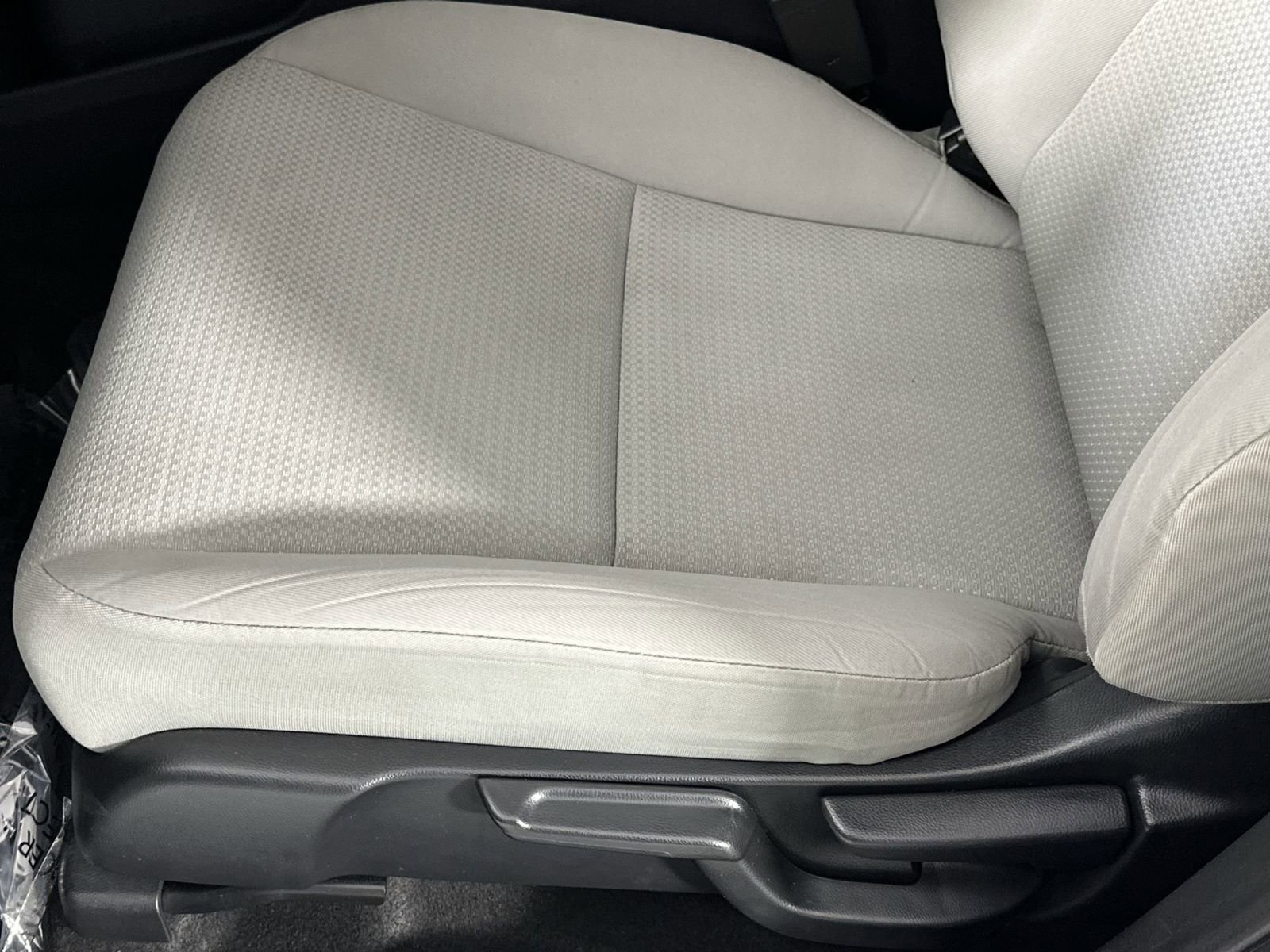 Used 2021 Honda HR-V LX image 12