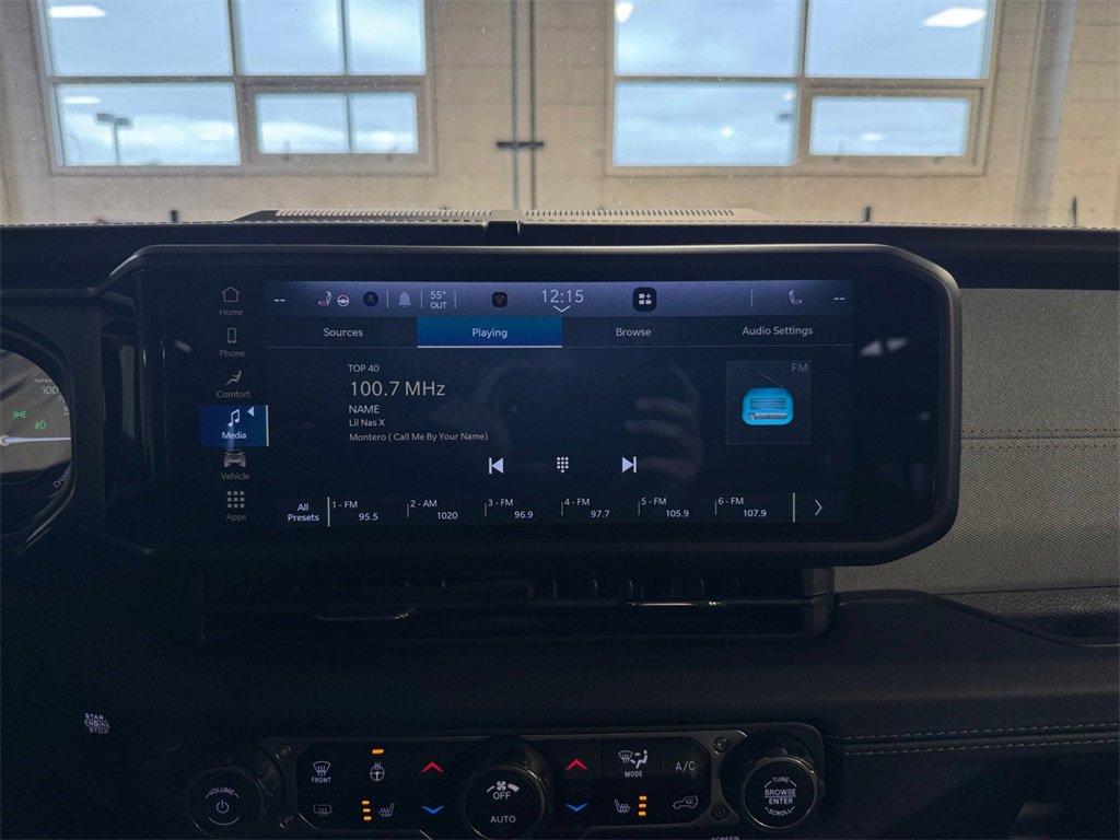 Used 2024 Jeep Wrangler Unlimited Sahara image 17