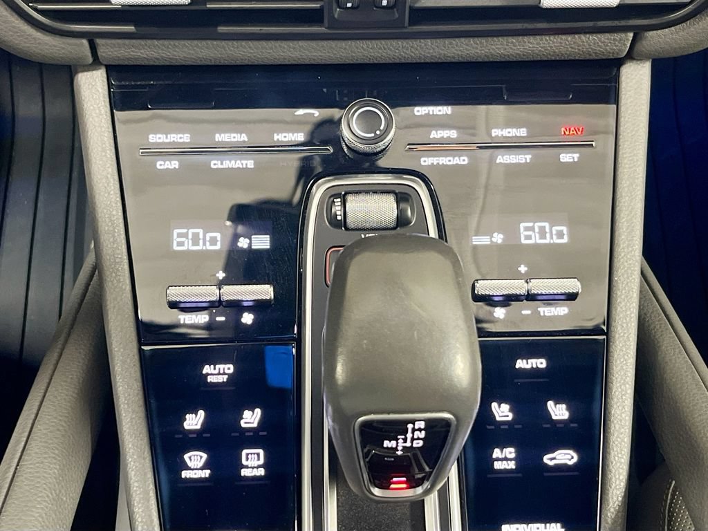 Certified 2019 Porsche Cayenne AWD/4WD image 15