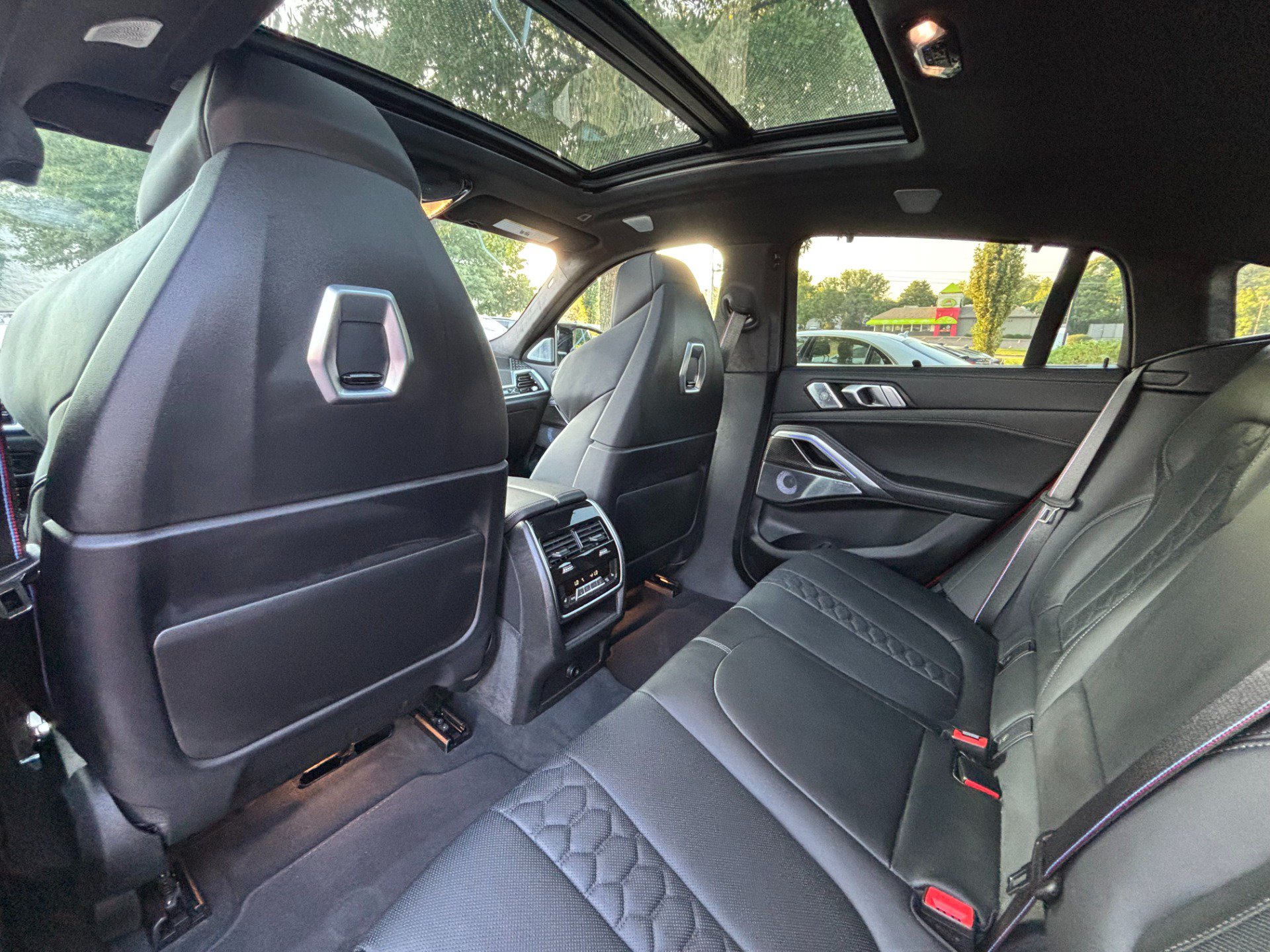 Used 2025 BMW X6 M Competition w/ Executive Package AWD/4WD image 18