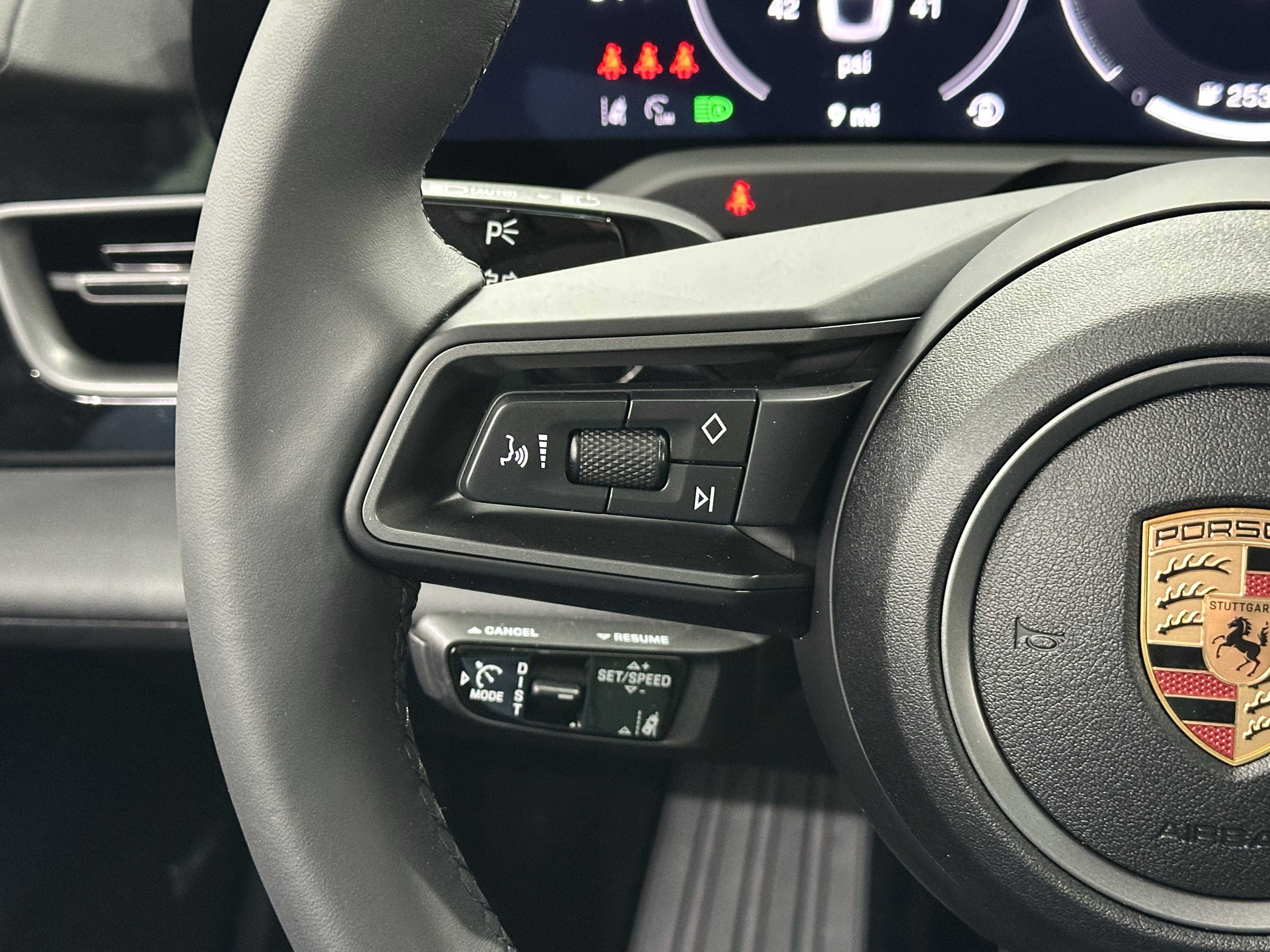 New 2025 Porsche Taycan image 47