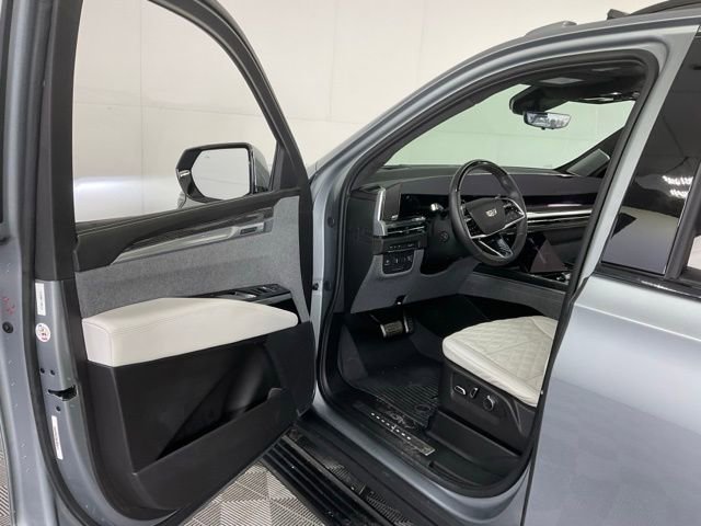 Used 2025 Cadillac Escalade V w/ LPO, Floor Liner Package image 23