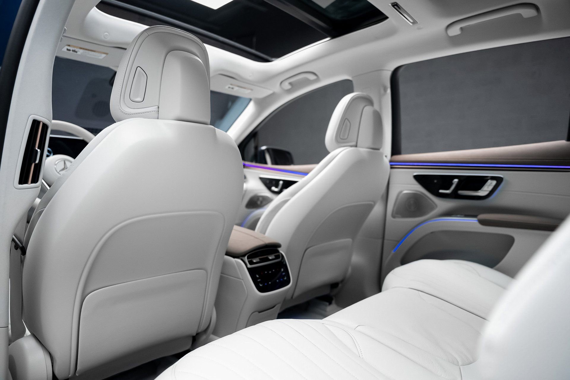 Used 2023 Mercedes-Benz EQS 450+ 4MATIC SUV w/ AMG Line Exterior Package image 66