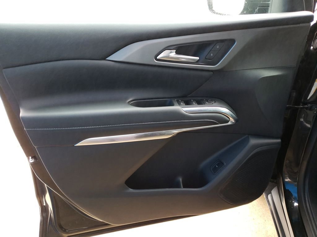 New 2026 Chevrolet Traverse LT w/ Driver Confidence Package image 10