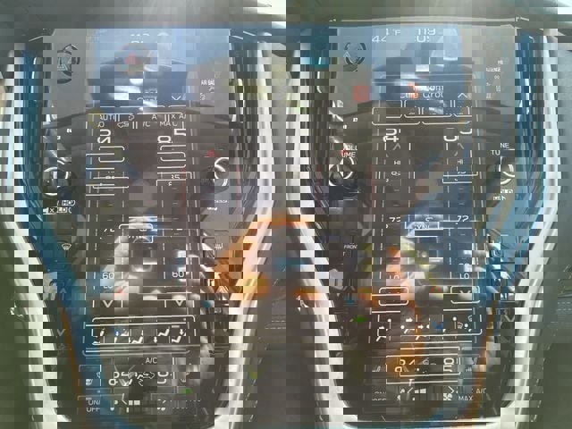 Certified 2025 Subaru Outback Limited image 19