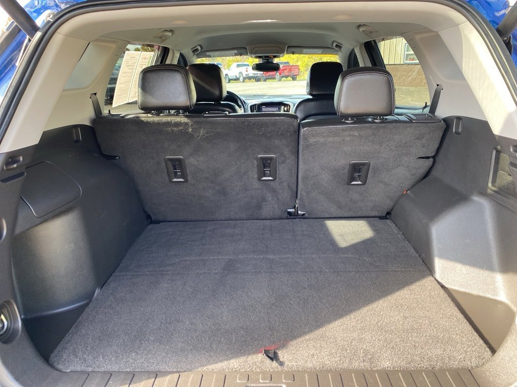 Certified 2022 GMC Terrain SLT w/ LPO, Floor Liner Package image 15