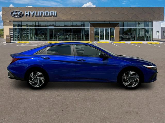 New 2025 Hyundai Elantra Sport image 10
