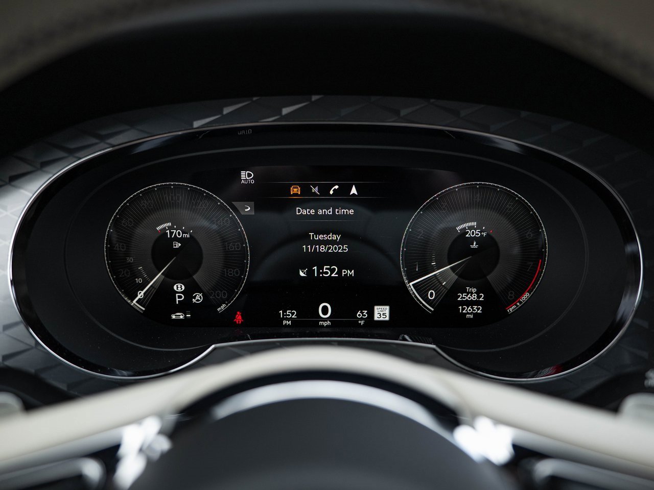 Used 2022 Bentley Bentayga image 19