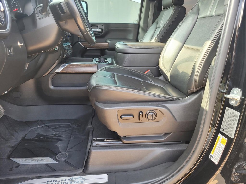 Used 2020 Chevrolet Silverado 2500 High Country w/ Z71 Off-Road Package image 18