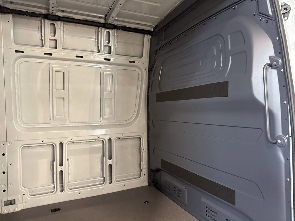 New 2025 Mercedes-Benz Sprinter 4500 image 16