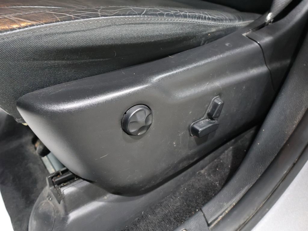 Used 2019 Jeep Grand Cherokee Limited image 12