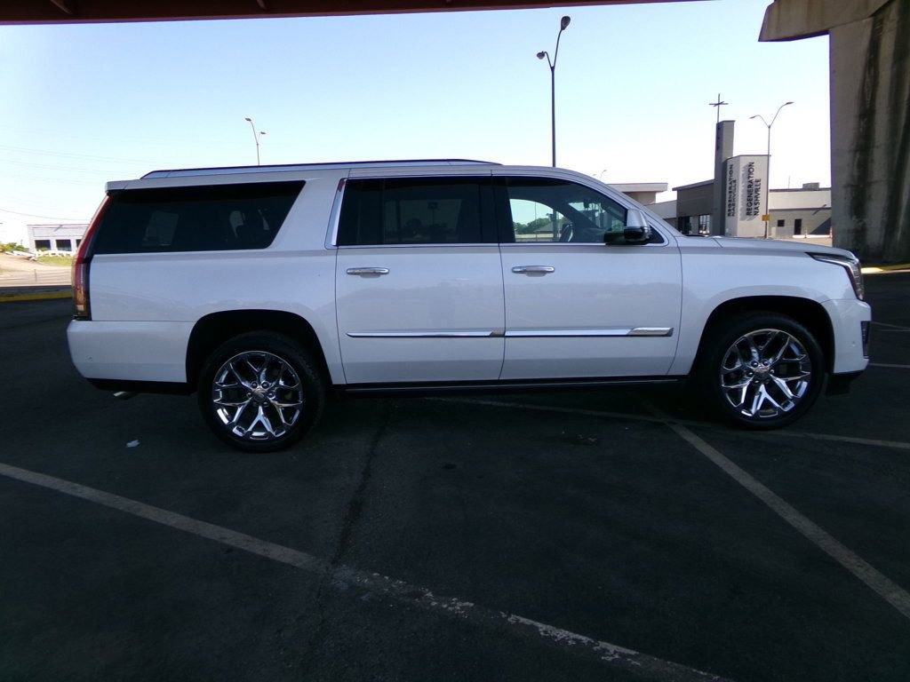 Used 2017 Cadillac Escalade ESV Platinum image 5