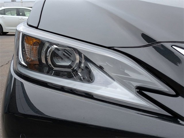 Used 2022 Lexus ES 300h w/ Premium Package image 6