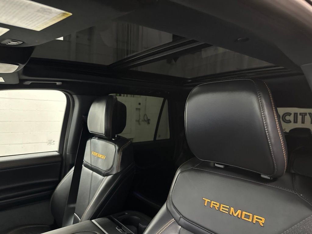 Used 2026 Ford Expedition Tremor AWD/4WD image 36