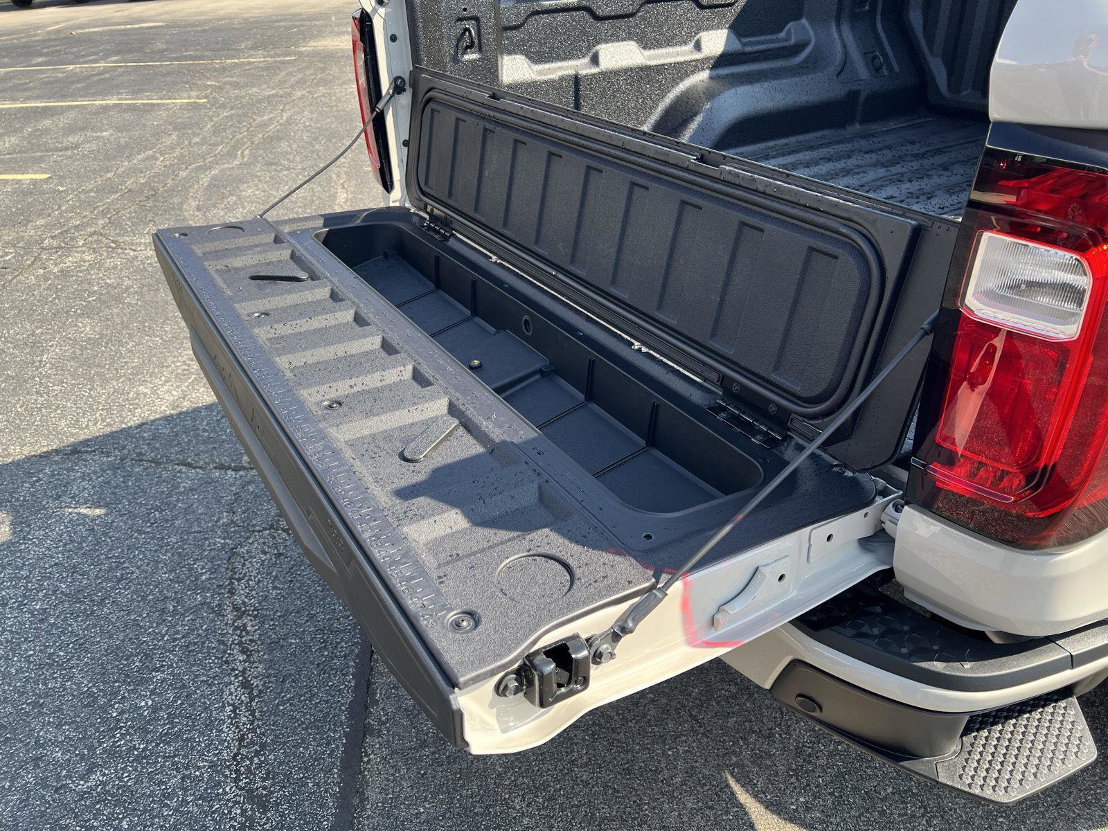 New 2026 GMC Canyon AT4 image 41