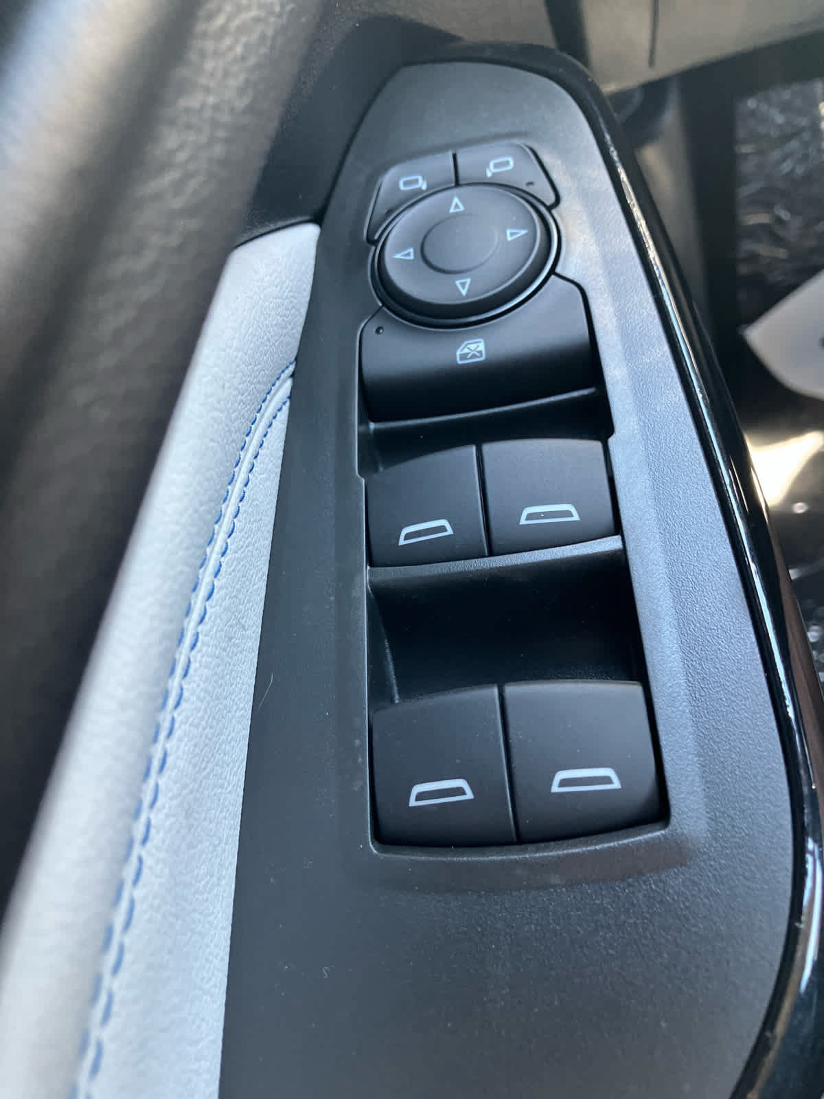 New 2026 Chevrolet Trax LT w/ LT Convenience Package FWD image 13