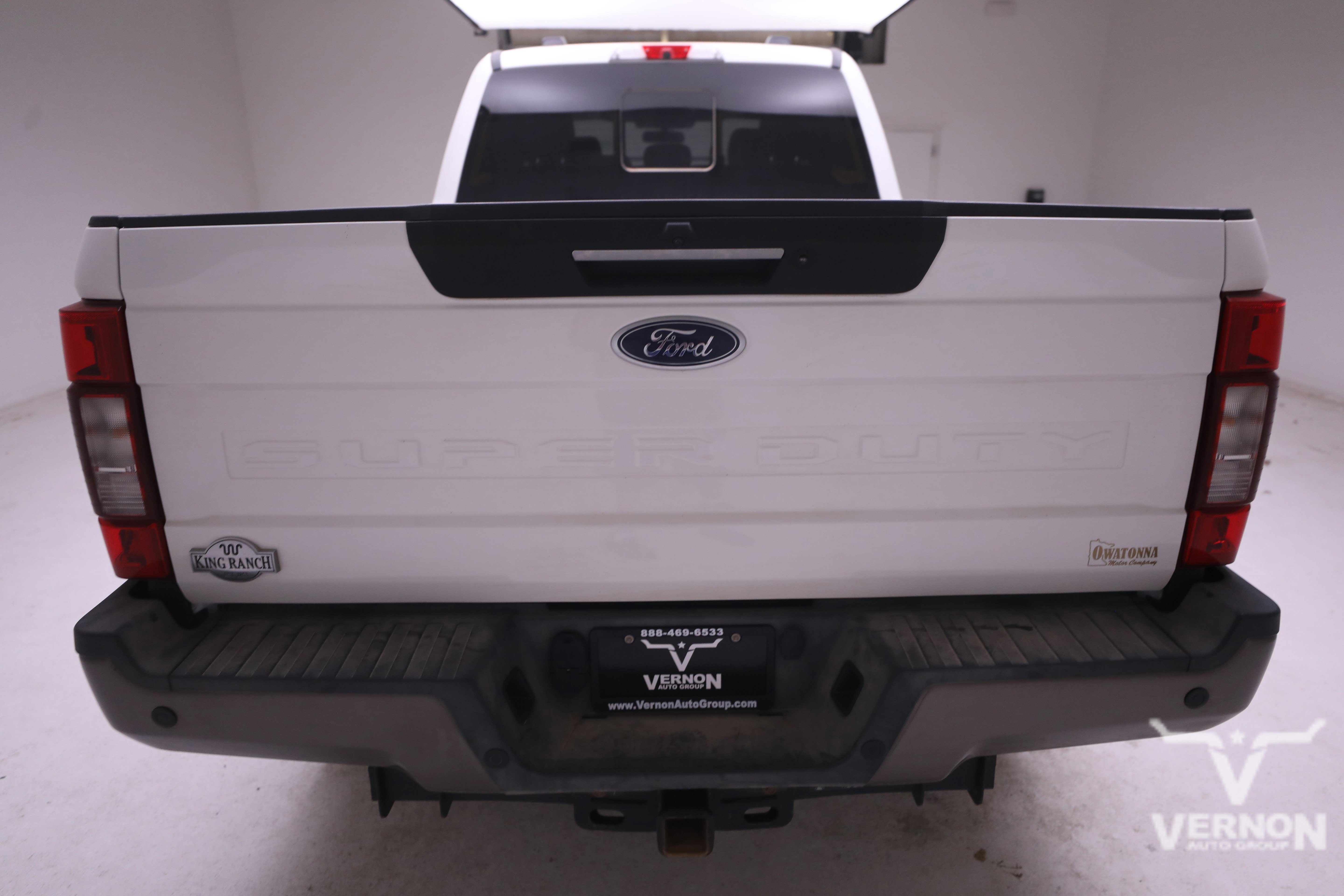 Used 2022 Ford F350 King Ranch w/ FX4 Off-Road Package image 3