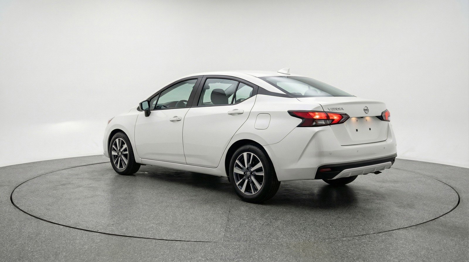 Used 2025 Nissan Versa SV FWD image 6