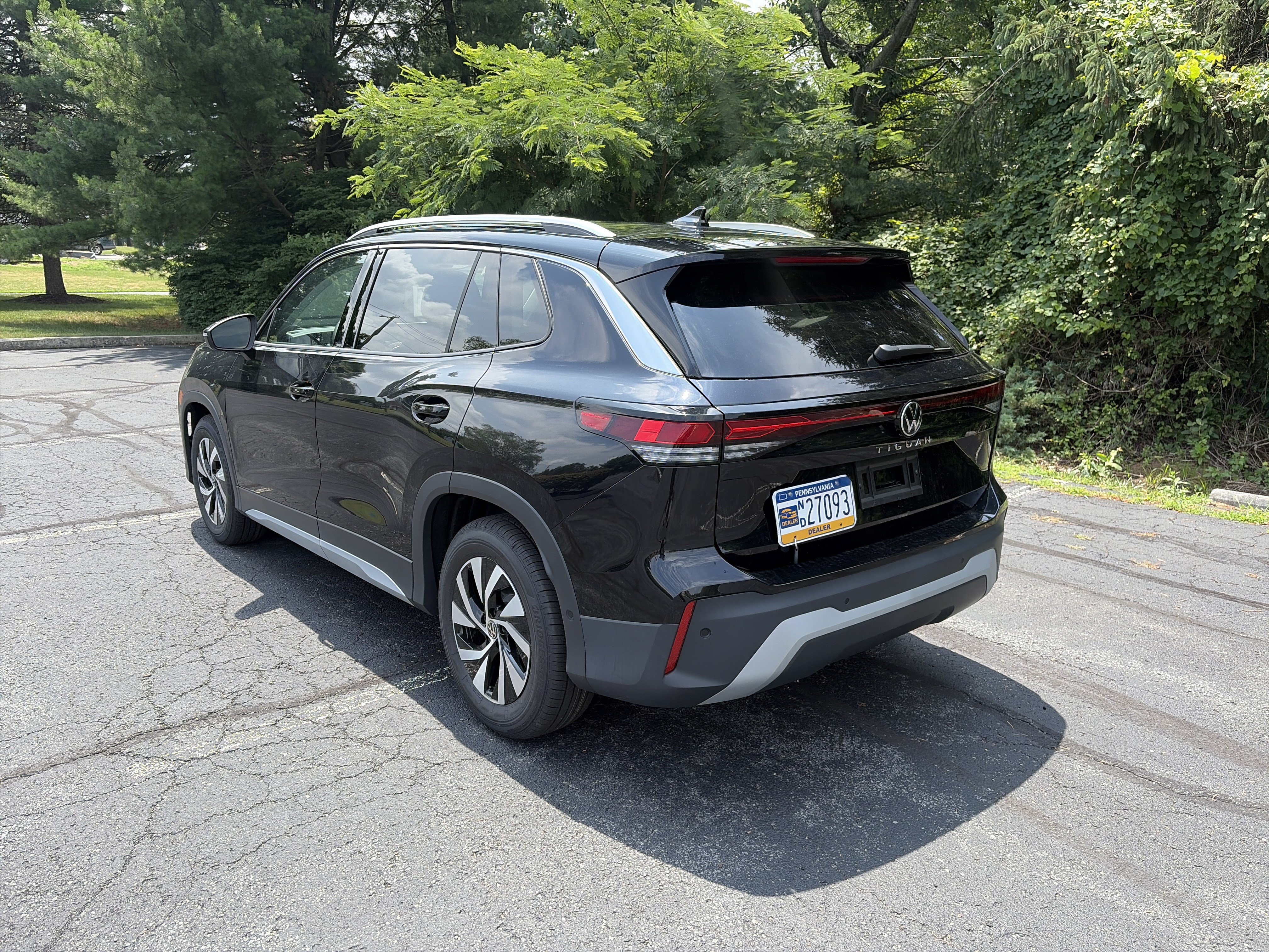 New 2026 Volkswagen Tiguan S FWD image 6