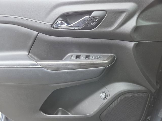 Used 2020 GMC Acadia SLT image 32