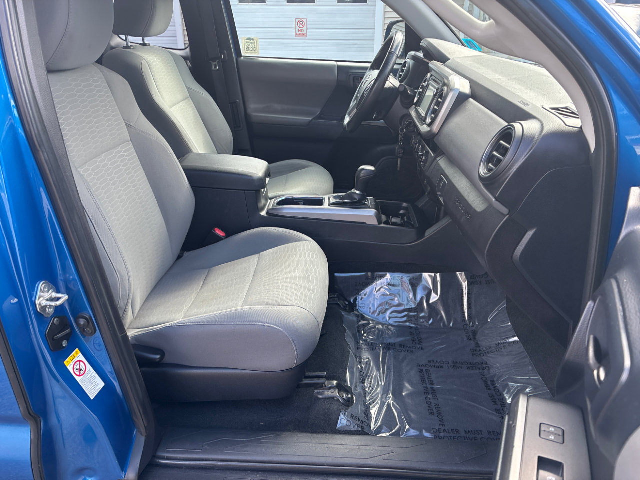 Used 2018 Toyota Tacoma SR5 image 12