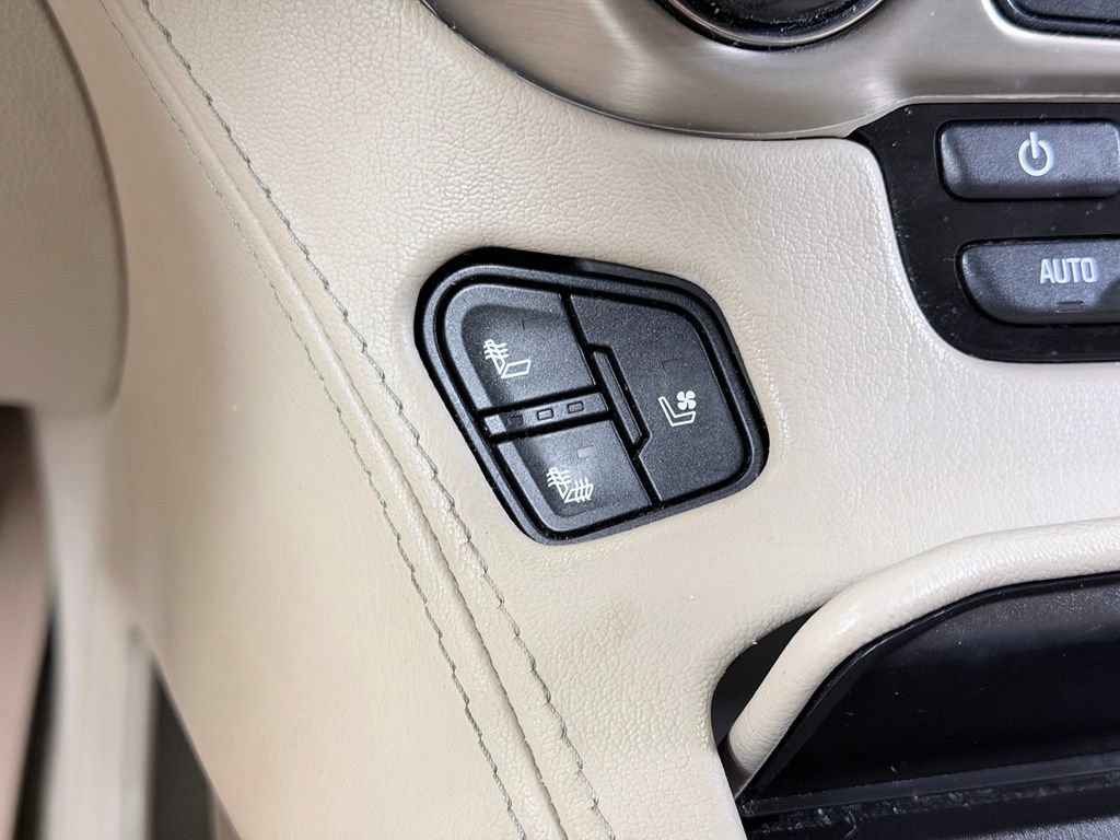 Used 2018 GMC Yukon Denali AWD/4WD image 55