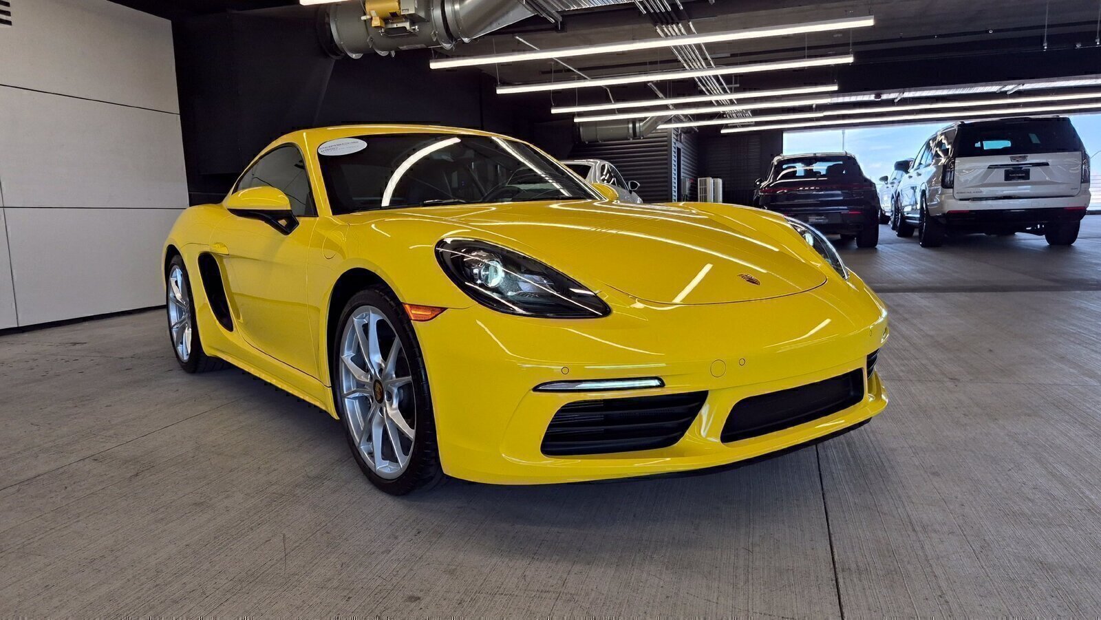Certified 2019 Porsche 718 Cayman RWD image 9